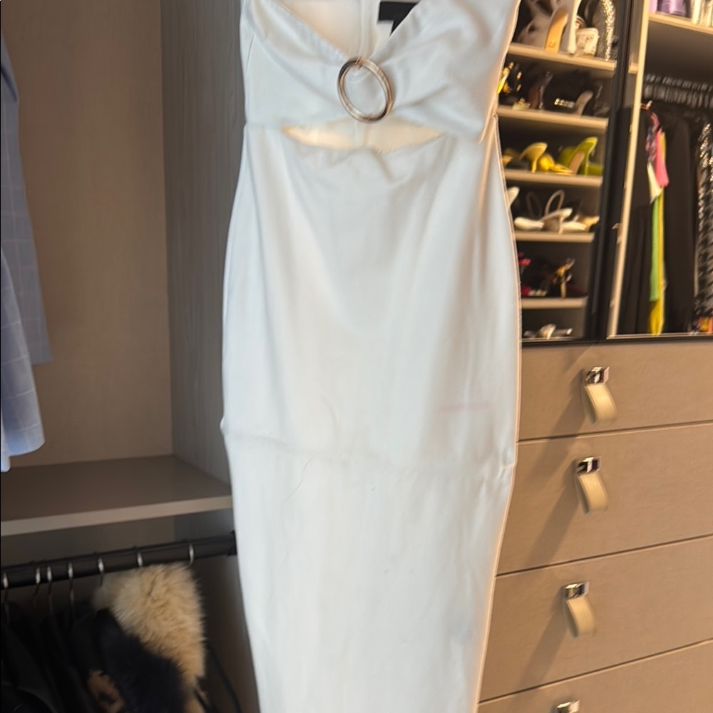 Elegant White Dress with Ring Detail